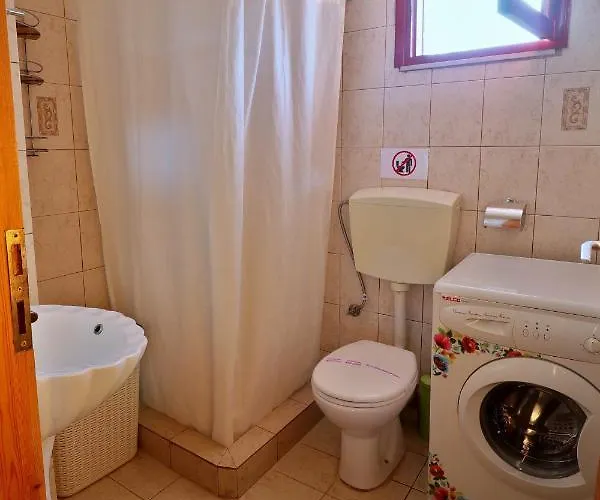 Сasa de vacaciones Megris Country Vingláfia